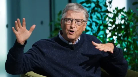Bill Gates: Vďaka umelej inteligencii by sme sa mohli dopracovať k trojdňovému pracovnému týždňu