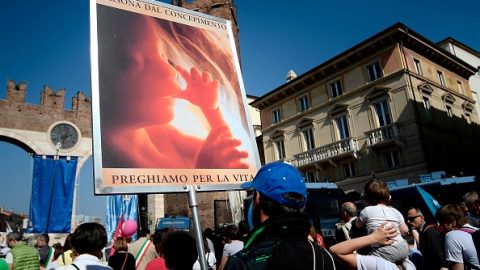 Taliansky senát umožnil voľný vstup pro-life organizáciám do kliník plánovaného rodičovstva