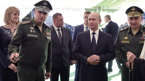 Námestník ruského ministra obrany bol prepustený v súvislosti s korupčným vyšetrovaním