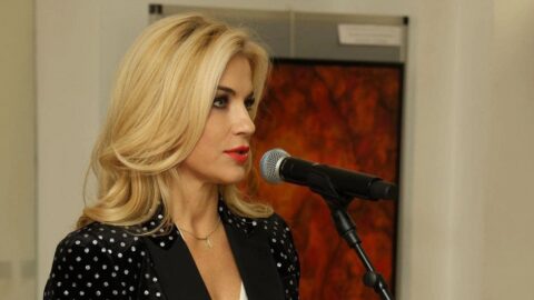 Rezort kultúry odovzdal SĽUKu nový autobus (+Video)