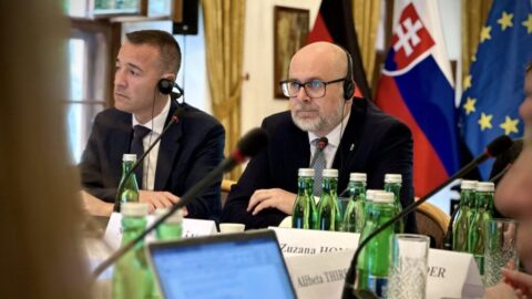 Rezort vnútra začína odbornú diskusiu o lobingu a pripravovanom zákone