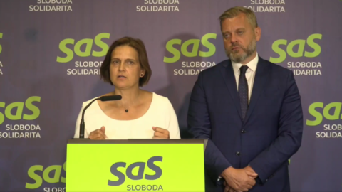 SaS: Robert Fico vypustil smradľavú bombu a smrad musíme teraz dýchať všetci s ním