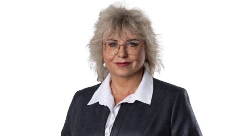 Babišova tieňová ministerka si objednala zastrelenie psa sokyne v láske