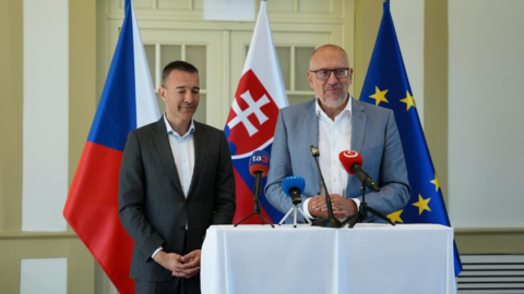 Minister Drucker neformálne rokoval so svojím českým kolegom, oba štáty chcú spoločne reagovať na výzvy vo vzdelávaní