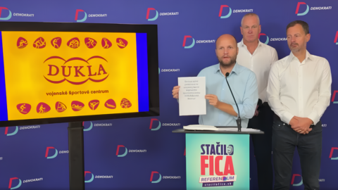 Dukla sa pod vedením nového riaditeľa rozpadá, je v hlbokom personálnom aj finančnom rozvrate, upozorňuje Naď