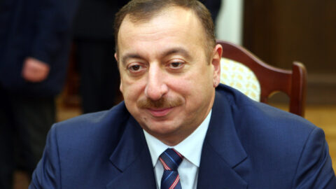 Azerbajdžanský prezident poskytol pomoc 2 milióny dolárov ukrajinskej energetike