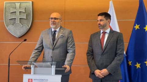 Registrácia občianskych združení prechádza od septembra na okresné úrady v sídle kraja, informovalo ministerstvo vnútra