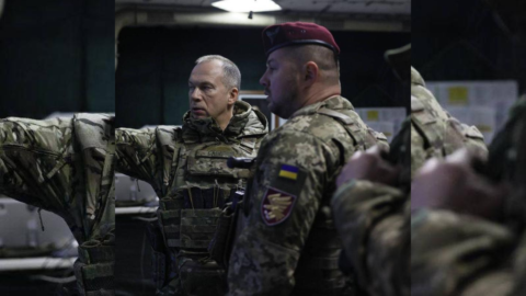 Rusi chcú do konca roka vytvoriť desať nových divízií, uviedol Syrskyj