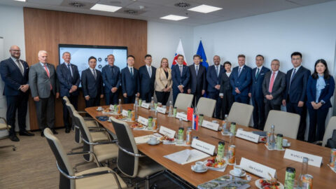Rezort investícií rokoval so zástupcami Číny, zaoberali sa digitálnou politikou