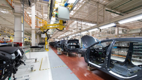 Slovensko čelí výzvam, ktoré ohrozujú jeho postavenie „európskeho Detroitu“ v automobilovom priemysle