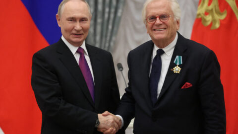 Nemecko: Dirigent Justus Frantz si prebral vyznamenanie od Putina