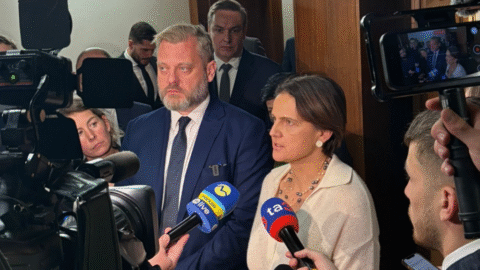 Koalícia chce podľa SaS ovládnuť ochranu oznamovateľov, v hre sú citlivé kauzy aj milióny z verejných zdrojov