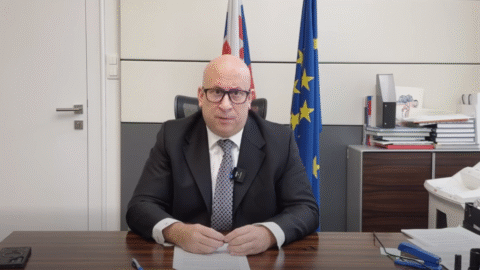 Minister dopravy prvýkrát verejne prehovoril o zrážke vlakov v Pezinku, s opatreniami príde už na najbližšom rokovaní vlády