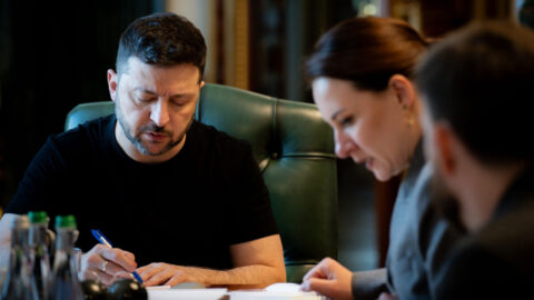 Zelenskyj: Ukrajina zistila, kde sa nachádzajú stovky Rusmi unesených detí