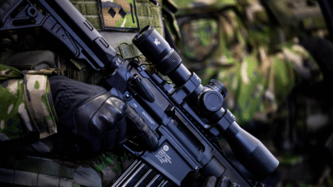 Kaliňák: Spoločnosť Grand Power ako jediná slovenská firma dokáže prezbrojiť armádu, stať by sa tak malo v prebehu nasledujúcich dvoch rokov