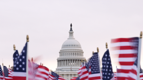 USA: Návrh zákona obranného rozpočtu počíta so 400 miliónmi dolárov ročne na vojenskú pomoc Ukrajine do roku 2027