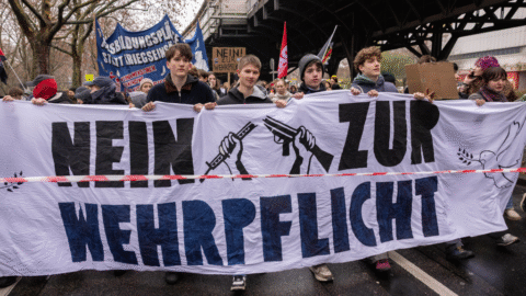 Nemecko: Radšej by som žil pod Putinom, ako by som mal bojovať. Študenti protestujú proti obnoveniu vojenskej služby