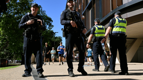 Austrália: Polícia zadržala siedmich mužov podozrivých z plánovania násilného útoku v Sydney