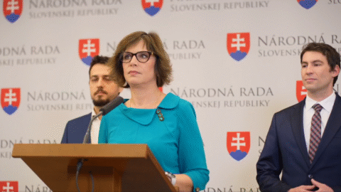 V 17 miliónovej kauze Voderady sa vynorili ďalšie podozrenia, Remišová podáva trestné oznámenie