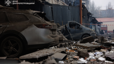 Ukrajina: Pri ruskom raketovom útoku na Dnipro zahynuli v pondelok štyria ľudia