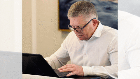 Premiér uviedol, že prijíma Lajčákovu ponuku na ukončenie spolupráce