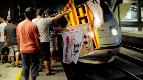 Španielski rušňovodiči po smrteľných nehodách ohlásili trojdňový štrajk