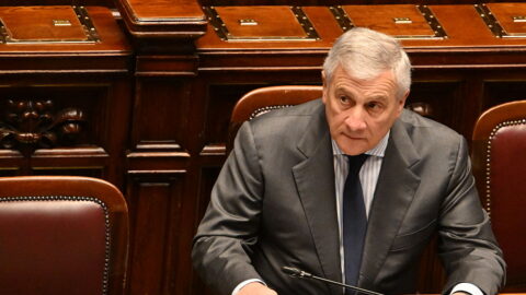 Taliansky minister zahraničia vyzval EÚ, aby zaradila Iránske revolučné gardy na zoznam teroristických organizácií