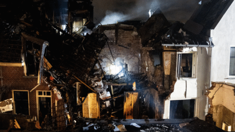 Holandsko: Výbuch a požiar ničili v historickom centre Utrechtu zrejme po úniku plynu, hlásené sú štyri ľahké zranenia