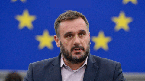 Europoslanec sa čuduje, kým mnohým ľuďom neprišla energopomoc vôbec, na jeho domácnosť prišlo 120 eur