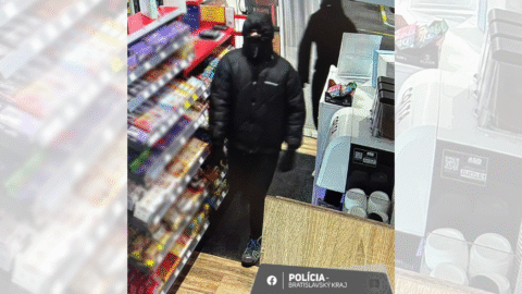 Po piatich hodinách od lúpežného prepadnutia v Malackách skončili páchatelia v rukách polície