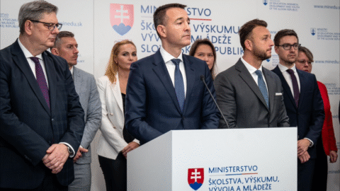 Do nového elektronického systému ePrihlášky sa podľa ministerstva školstva zaregistrovalo už 16-tisíc zákonných zástupcov