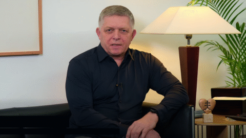 Premiér dnes 23. februára navštívi SEPS a požiada ju, aby zastavila núdzové dodávky elektriny pre Ukrajinu