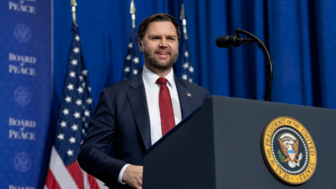 Prípadný útok na Irán nepovedie k zdĺhavej vojne, povedal americký viceprezident