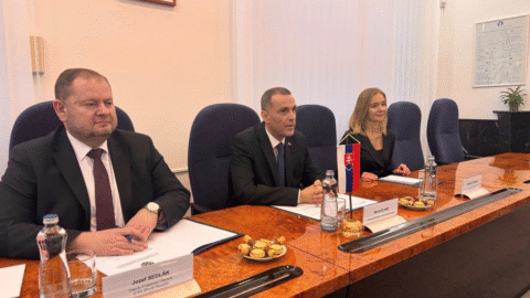 Brannobezpečnostný výbor sa podľa Žilinku snaží neprípustne zasahovať do činnosti prokuratúry, zasadnutie opustil