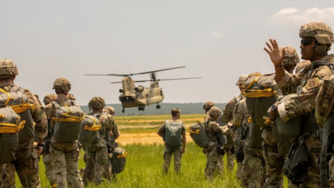 USA poslali Iránu mierový plán, Teherán zmierňuje blokádu Hormuzského prielivu