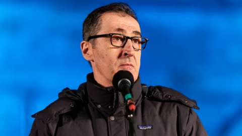 Zelení vyhrali regionálne voľby v Bádensku-Württembersku, kancelár Merz nie je nadšený