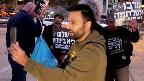 Iránsky režim zatkol stovky ľudí za šírenie nepriateľskej propagandy na internete