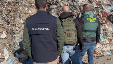 Slovensko sa zapojilo do medzinárodnej policajnej operácie proti obchodovaniu s odpadmi