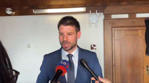 Slovensko chýba v delegácii na kontrolu poškodenia ropovodu Družba, Šimečka sa pýta, či o tom vláda nevedela alebo sa nestihla pobaliť