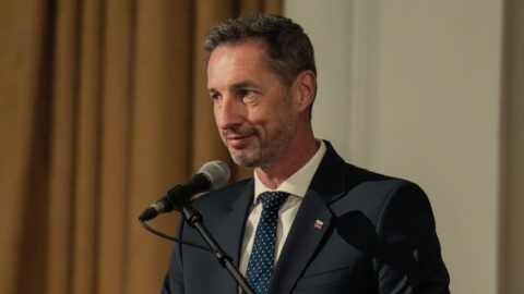 Kresťanskí demokrati žiadajú Fica o vysvetlenie slov Magyara o zvážaní migrantov na slovenské hranice, iniciujú mimoriadny výbor