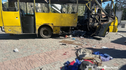 Ukrajina: Ďalší ruský útok na mesto Nikopoľ zabil najmenej troch ľudí